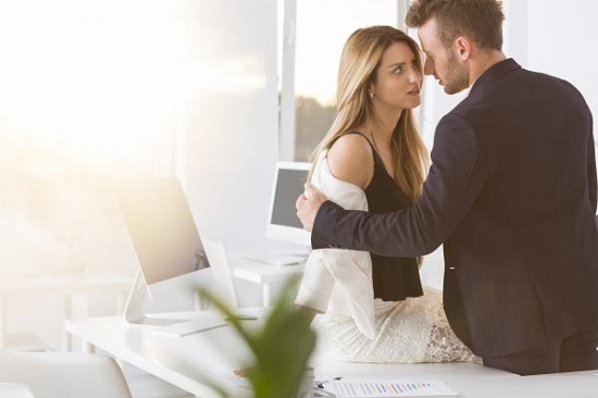 hombres que s�lo buscan intimidad
